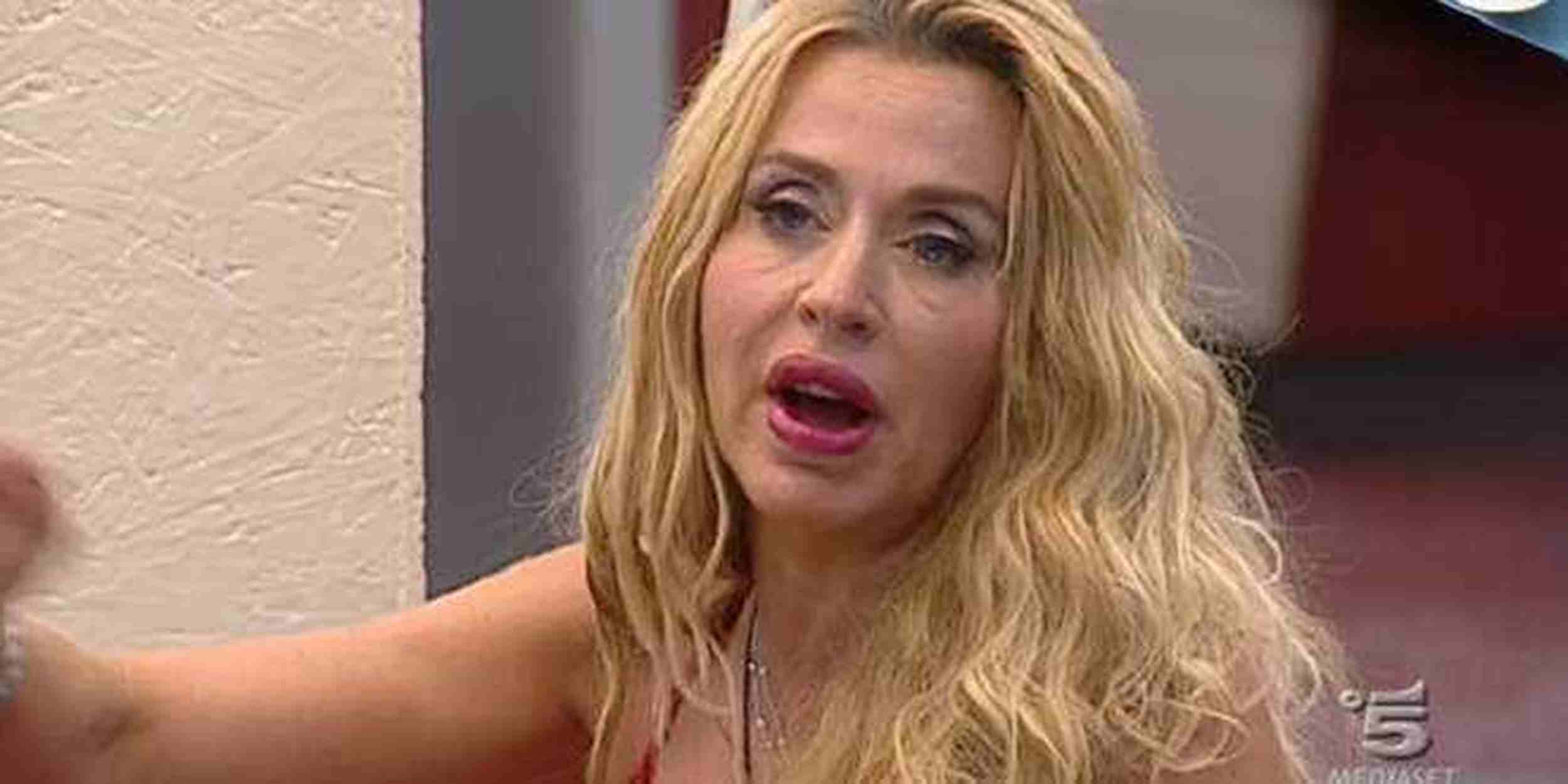 Grande Fratello VIP, Elenoire Casalegno: Valeria Marini vuole solo apparire!