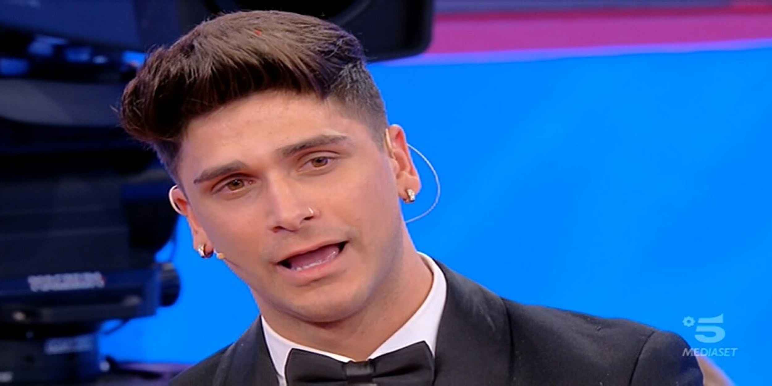 Gossip Uomini e Donne, Manuel Galiano avvistato in atteggiamenti equivoci: il racconto