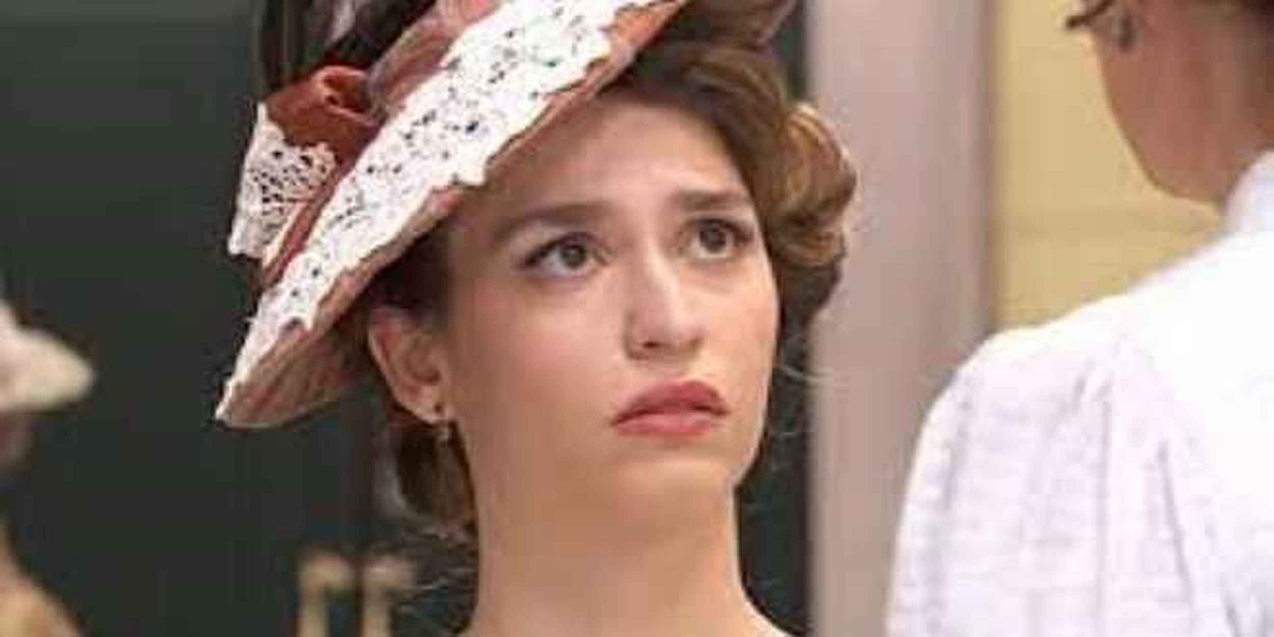 Una Vita anticipazioni 11 aprile 2022, Natalia sorprende Felipe