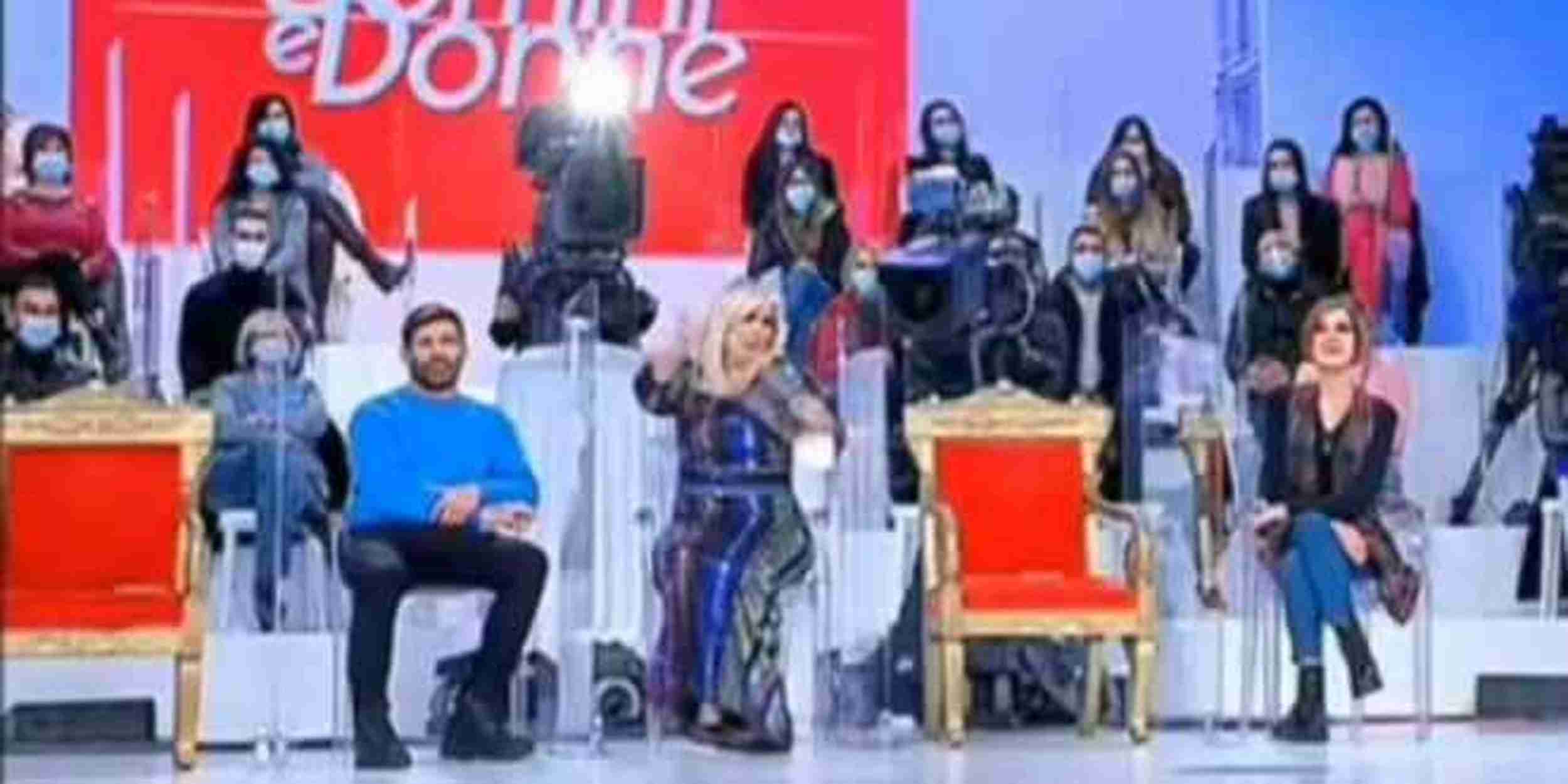 Uomini e Donne, anticipazioni registrazione 23 settembre 2022: ex coppia ci riprova