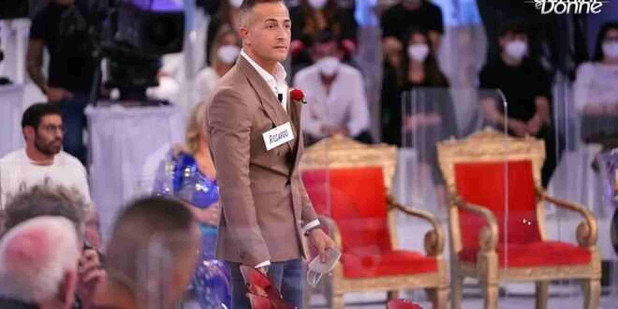 Uomini e Donne, anticipazioni registrazione trono classico over 15/11/2022: lacrime in studio
