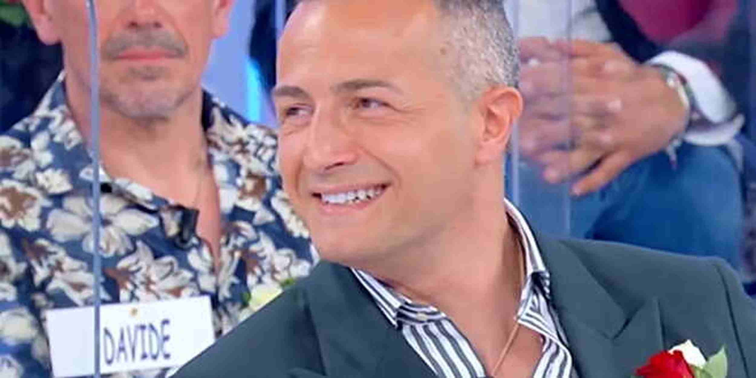 Uomini e Donne, Riccardo Guarnieri spensierato su IG col suo nuovo amore: "Dammi un bacino!"