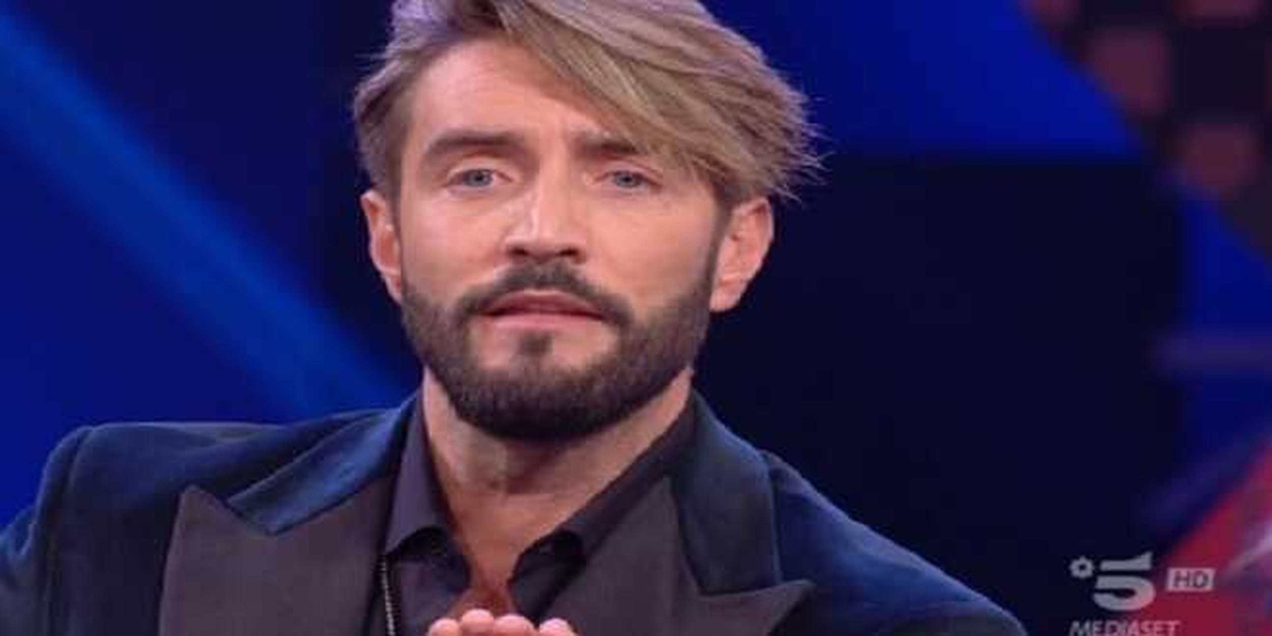 Grande Fratello Vip 7, Alex Belli ritorna in Casa? Il piano di Alfonso Signorini