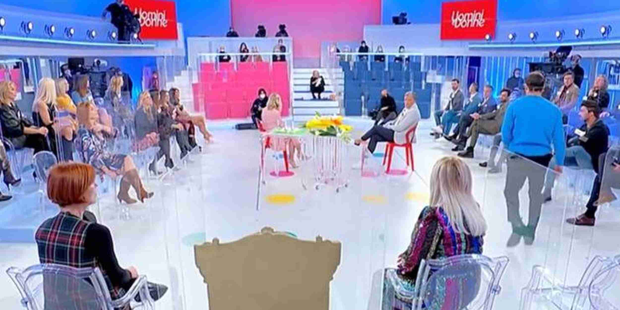 Uomini e Donne anticipazioni, registrazione 28 dicembre 2022: arrivano i nuovi tronisti