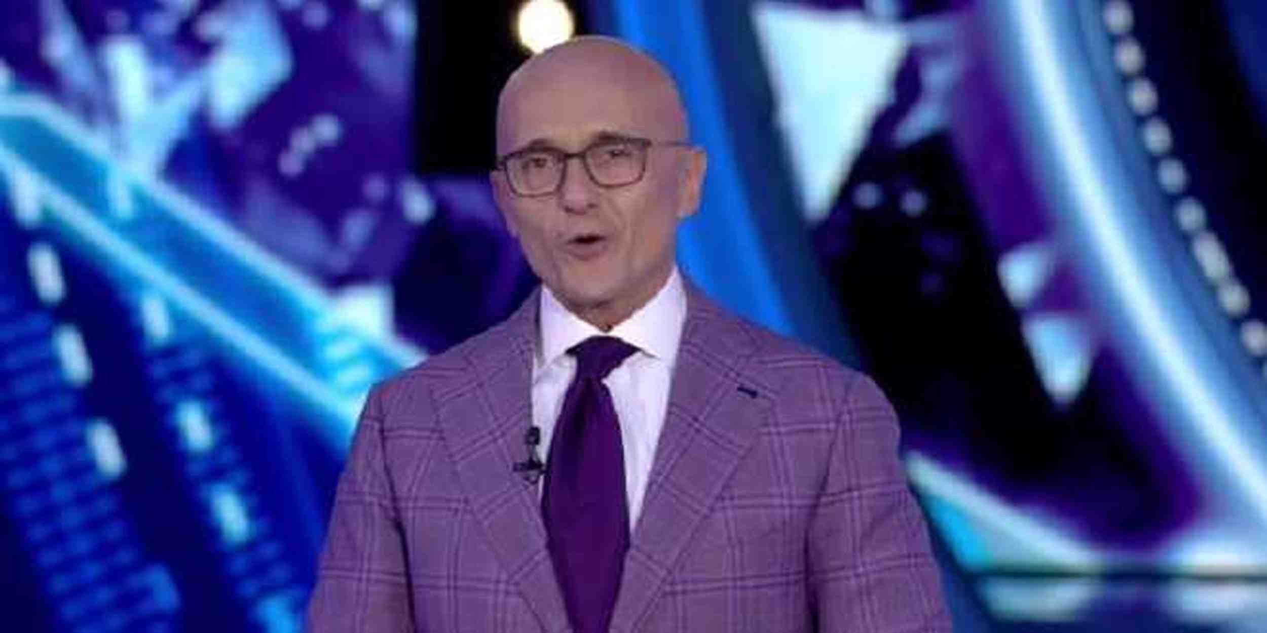 GF Vip 7, Alfonso Signorini spegne le voci: "Prossima edizione? Ecco cosa dico"