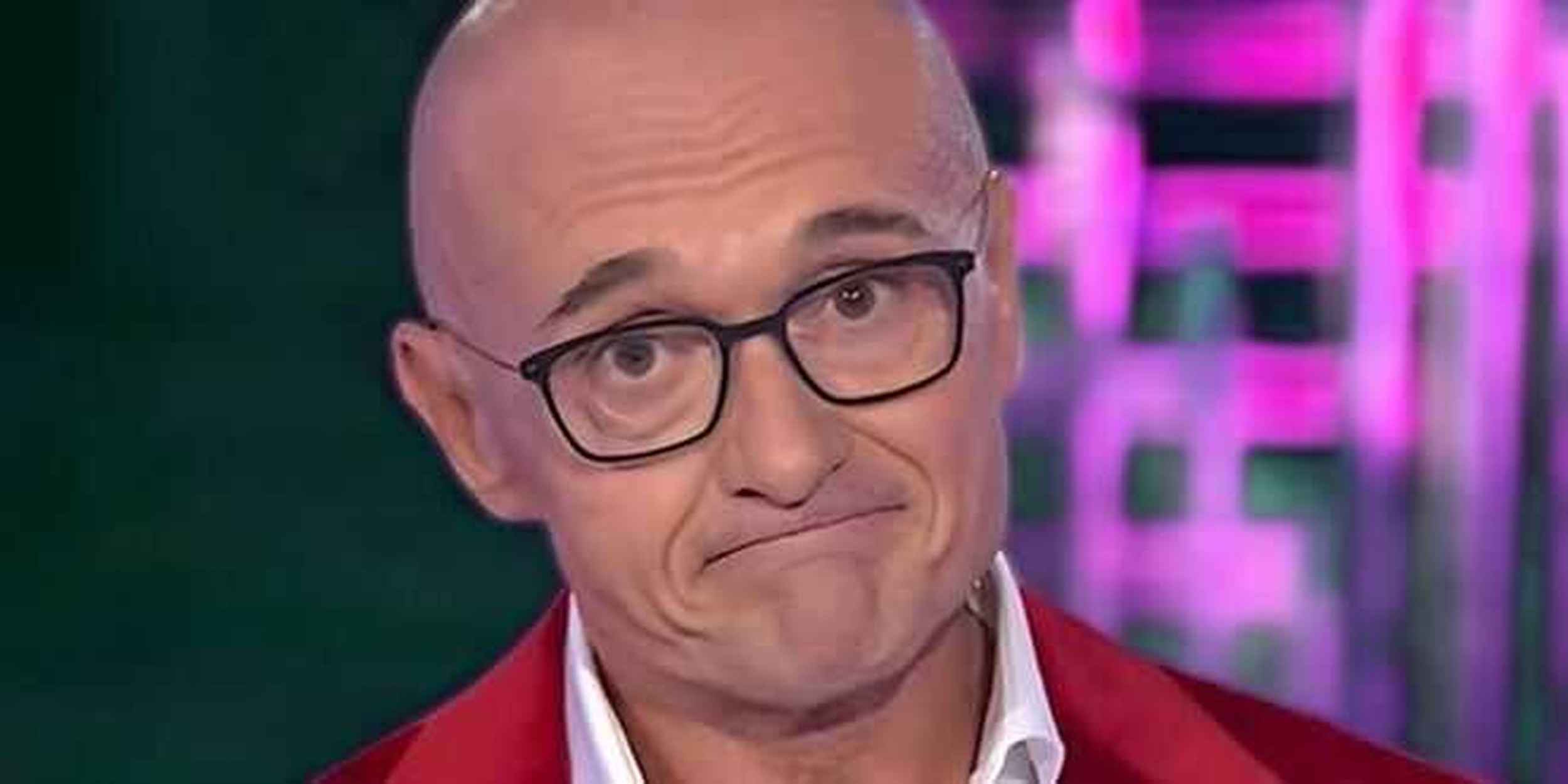 Alfonso Signorini vuole stravolgere il Grande Fratello Vip, ecco cosa vuole fare