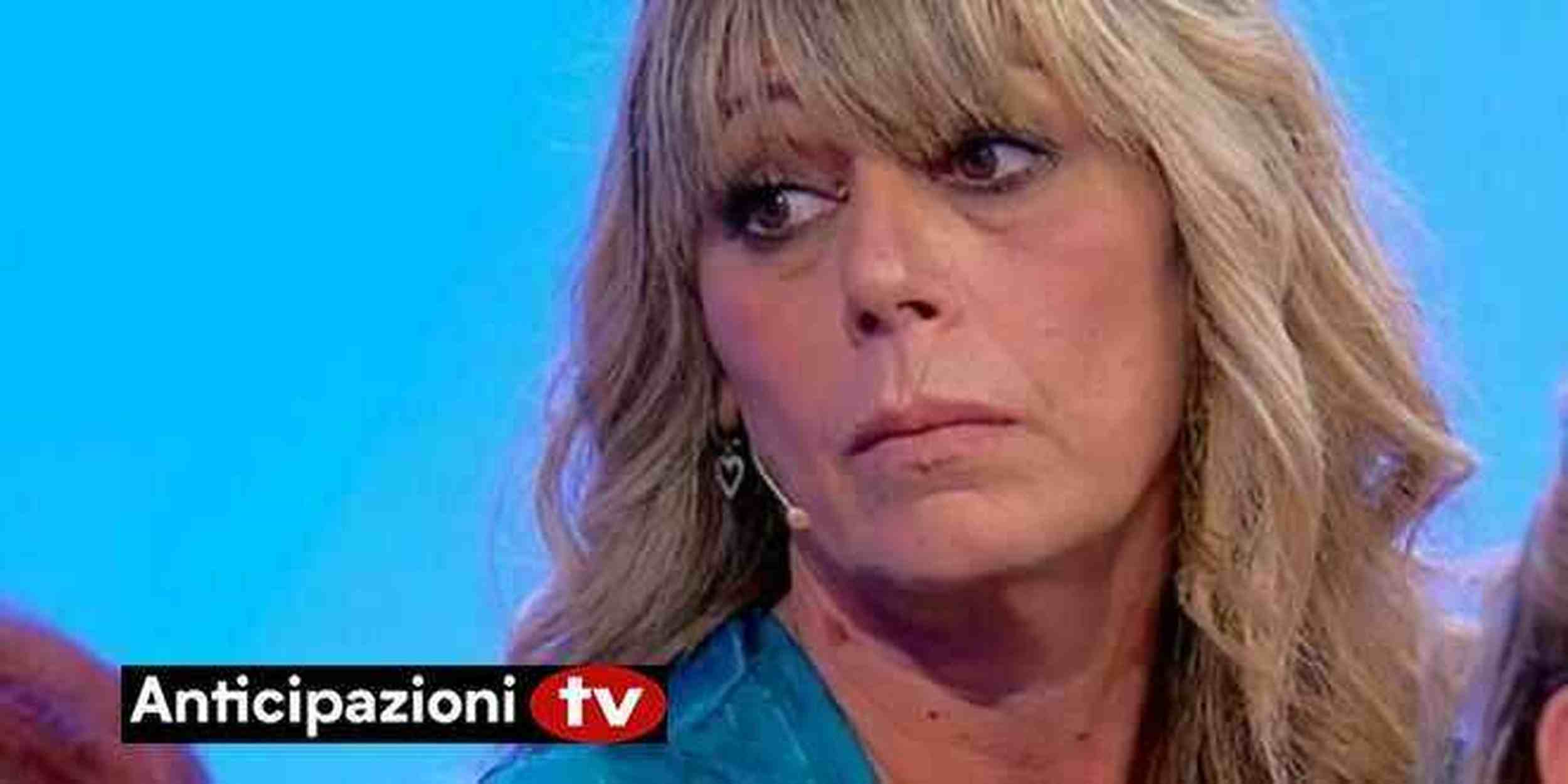 Uomini e Donne, Aurora Tropea confessa: "Ho scoperto di avere un tumore quasi per caso"