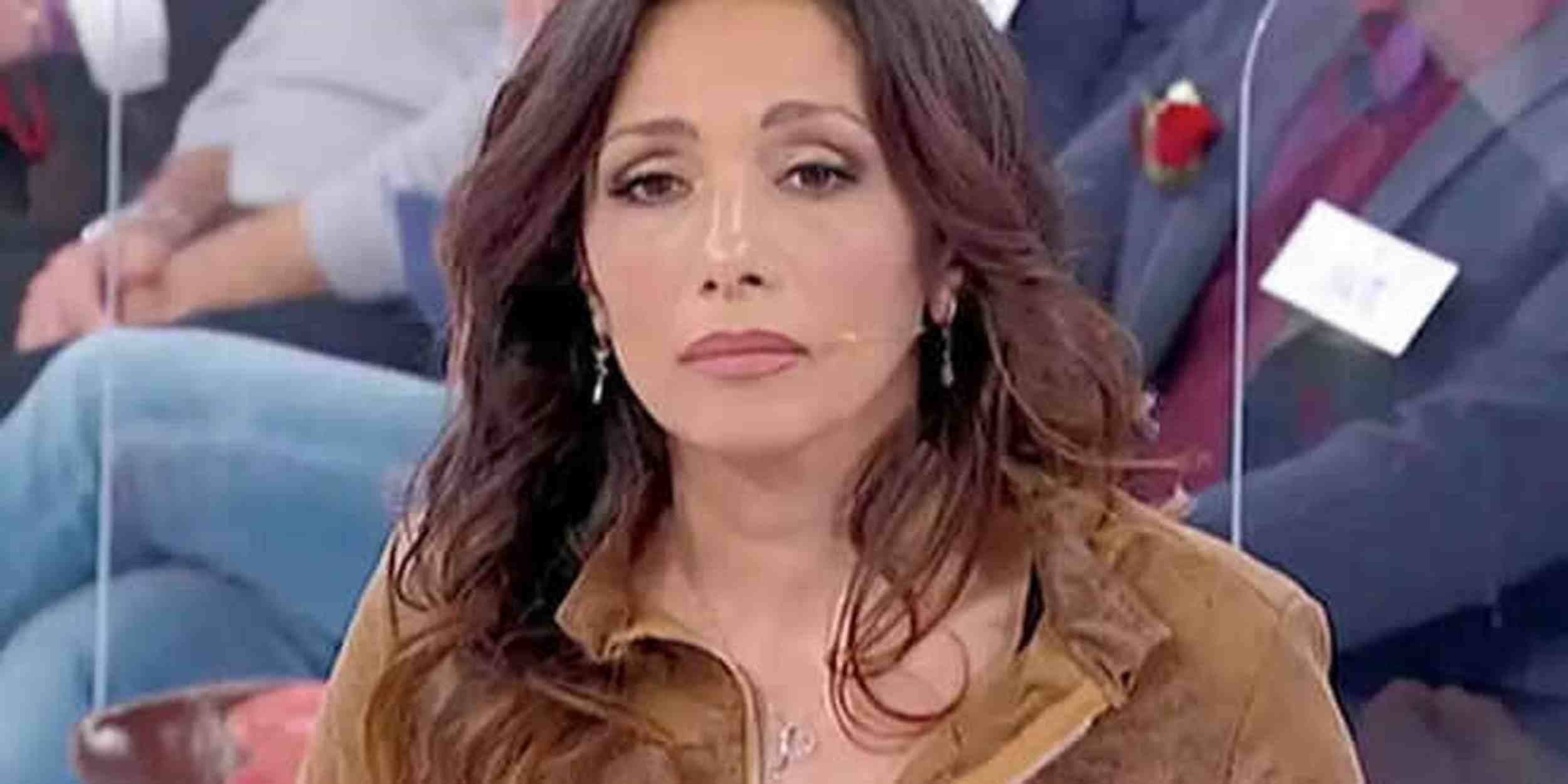 Uomini e Donne, da Desdemona accuse pesantissime al programma: denunciati Gianni e Armando