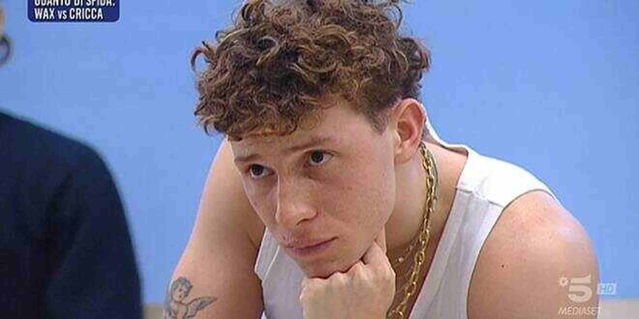 Amici 22, Wax fuori controllo: “Non me ne frega un ca**o!”