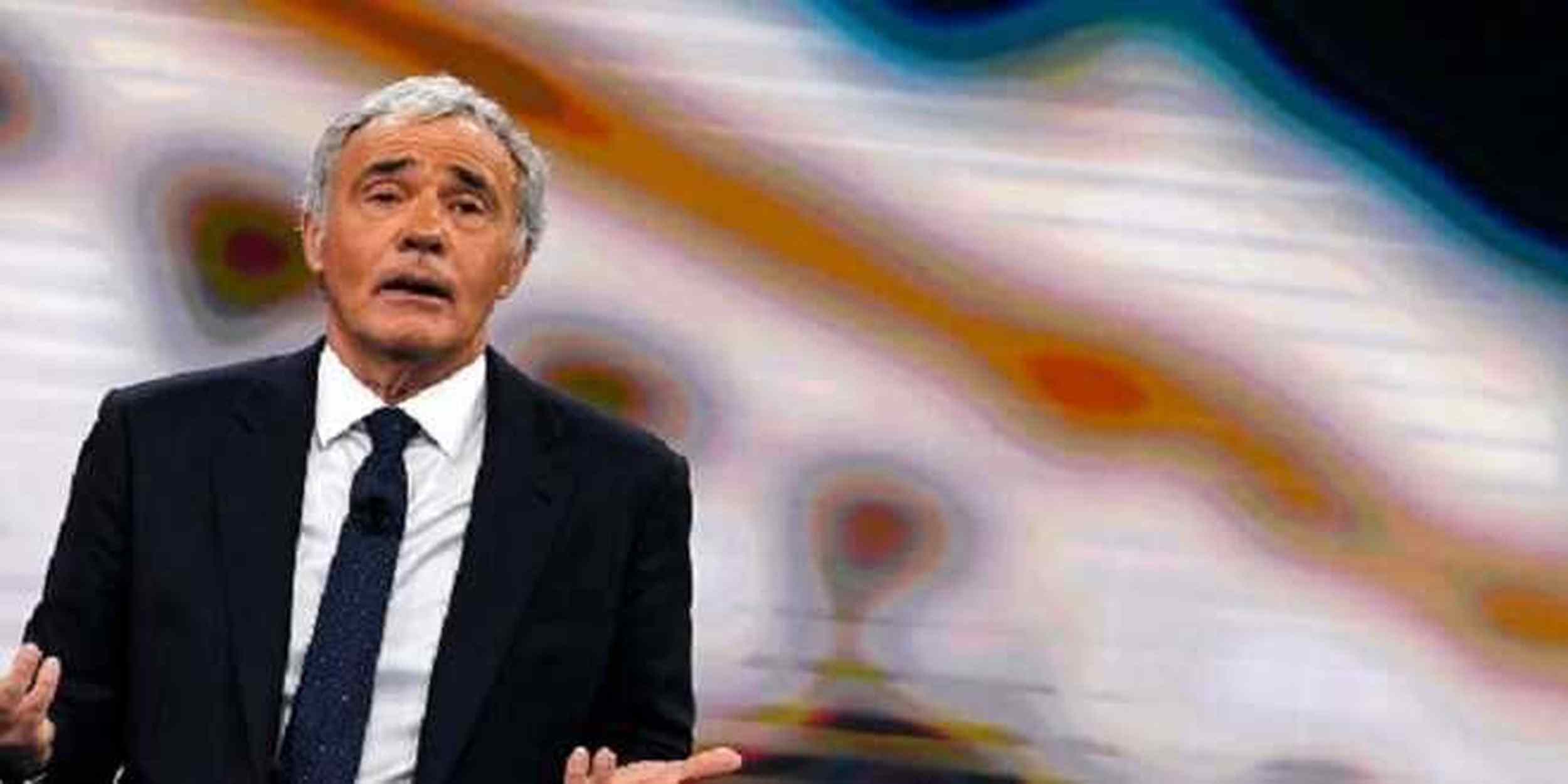 Non è l’Arena sospeso, Massimo Giletti deluso: “Trentacinque persone sbattute fuori”