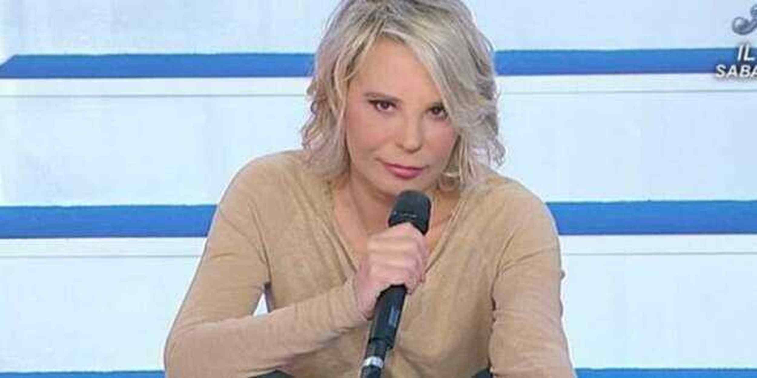 Uomini e Donne, tronista con le spalle al muro: scelta “obbligata”, cosa ne pensa Maria