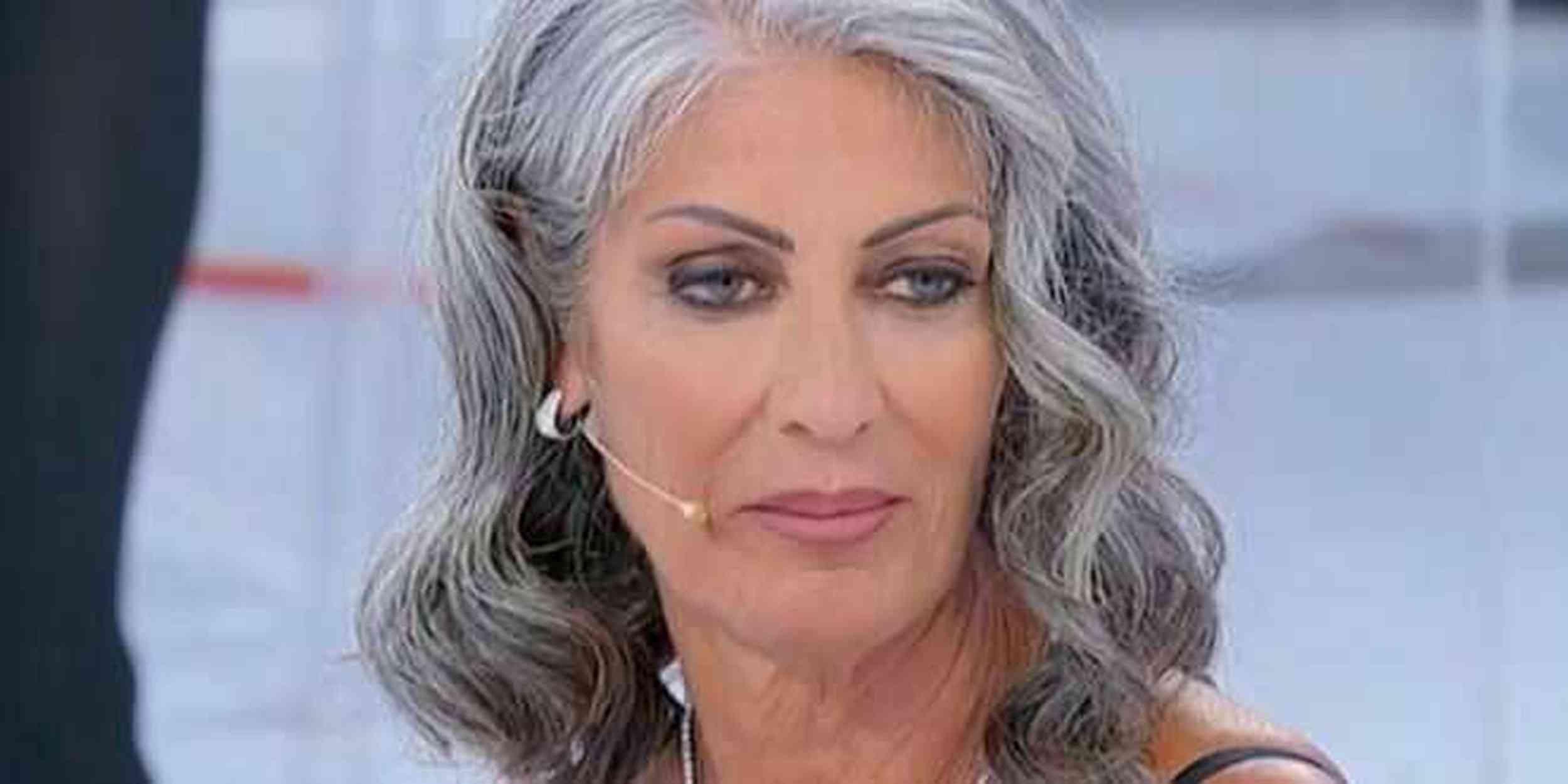Gossip Uomini e donne, Isabella Ricci svela le sue emozioni: non l'aveva mai detto!