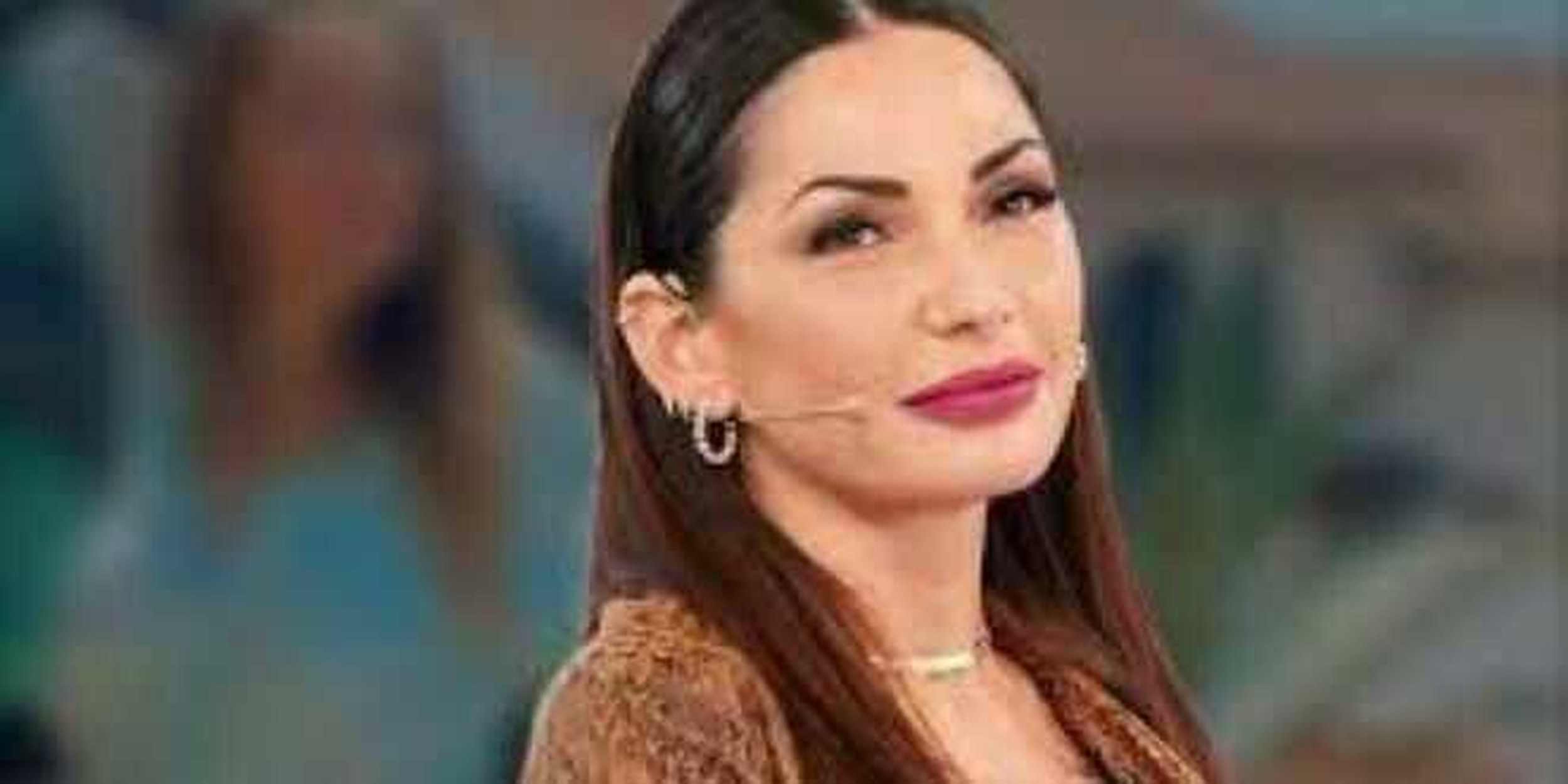 Gossip Uomini e donne, Ida Platano conferma il ritorno in studio? Il misterioso annuncio