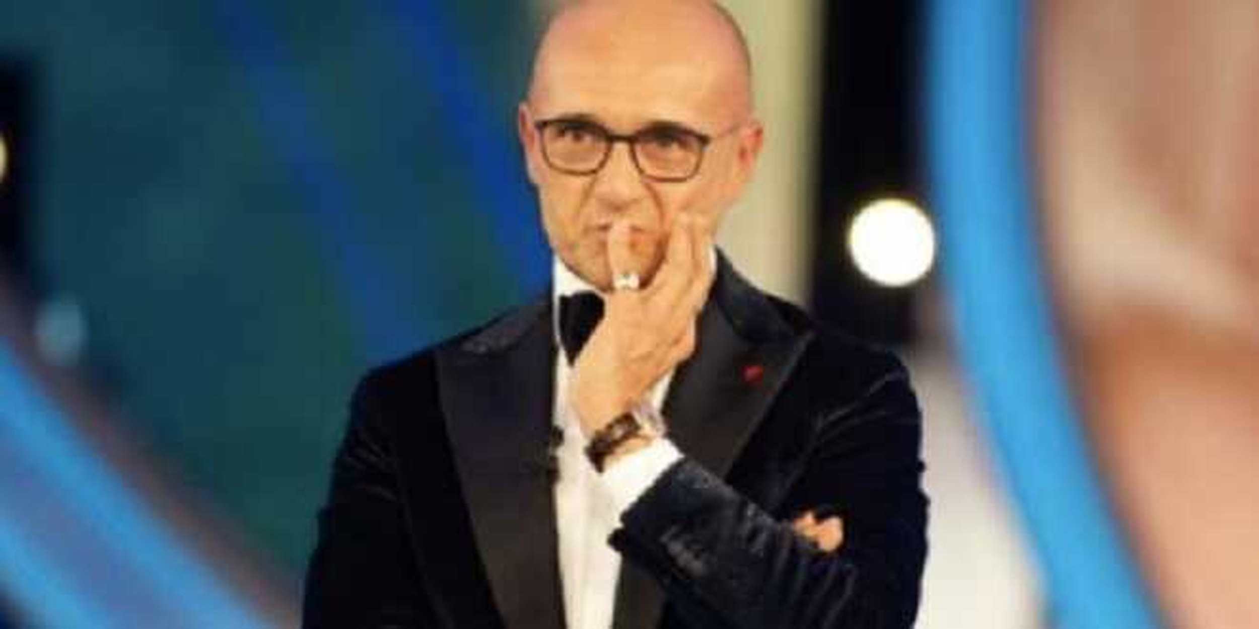 Grande Fratello, il Covid inguaia Alfonso Signorini? Posticipati cinque ingressi