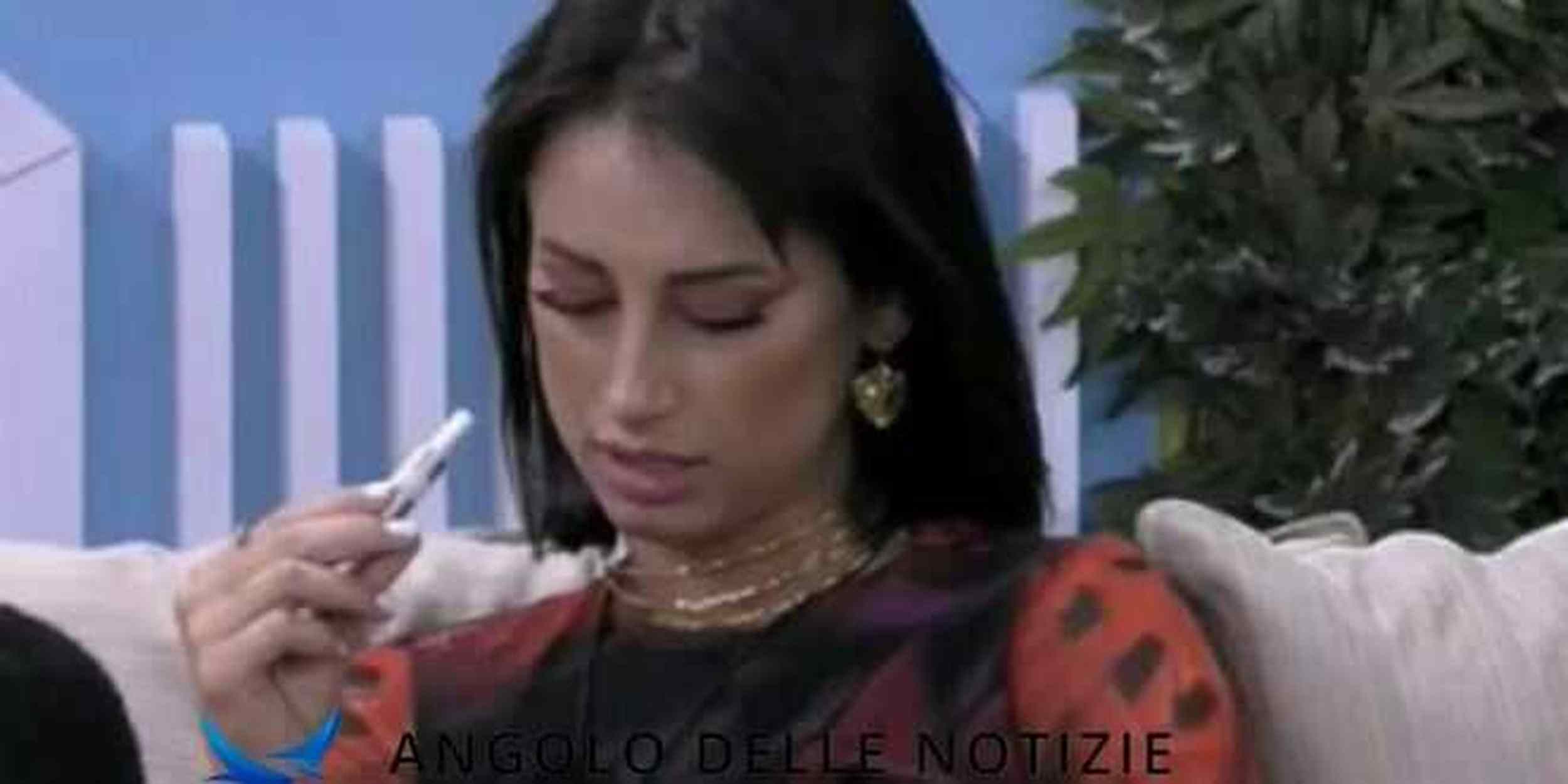 Grande Fratello 2023, Letizia Petris scoppia a piangere: c’entra Beatrice Luzzi