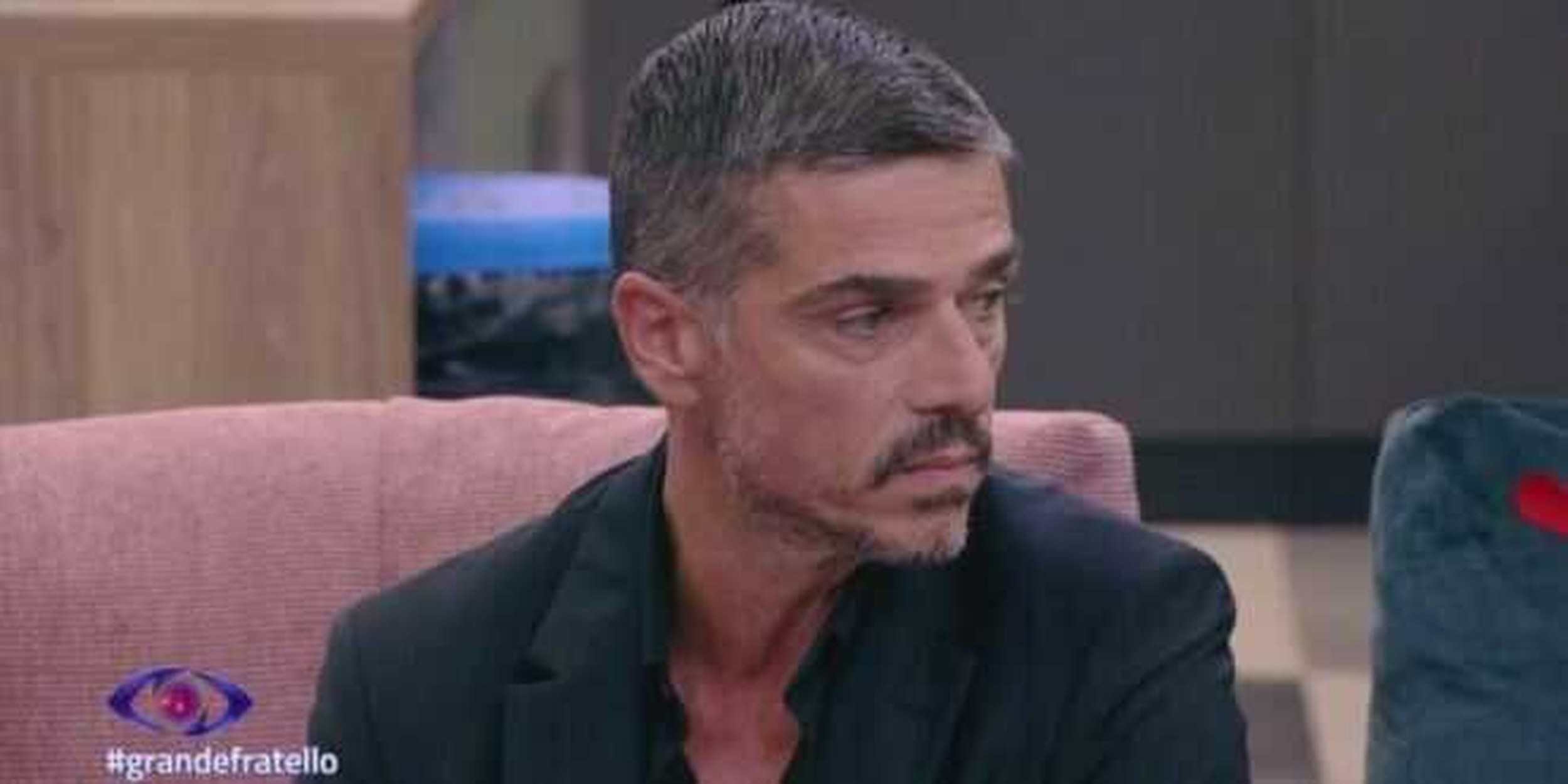 Grande Fratello 2023, Massimiliano Varrese non ce la fa più: “Abbandono la casa!”