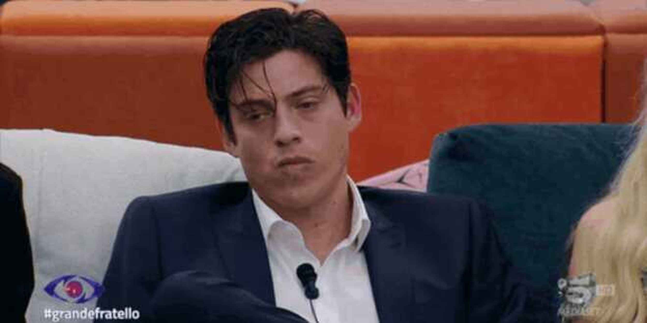 GF, Alessio Falsone insulta pesantemente Beatrice Luzzi e Simona Tagli: il fuori onda contro le due donne