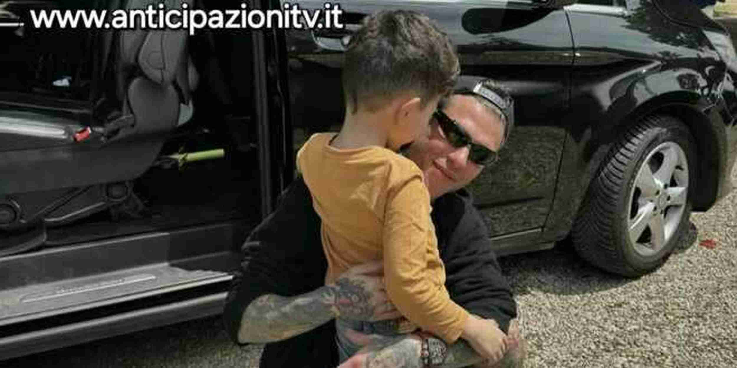 Fedez portato d’urgenza al pronto soccorso: il motivo e le condizioni di salute