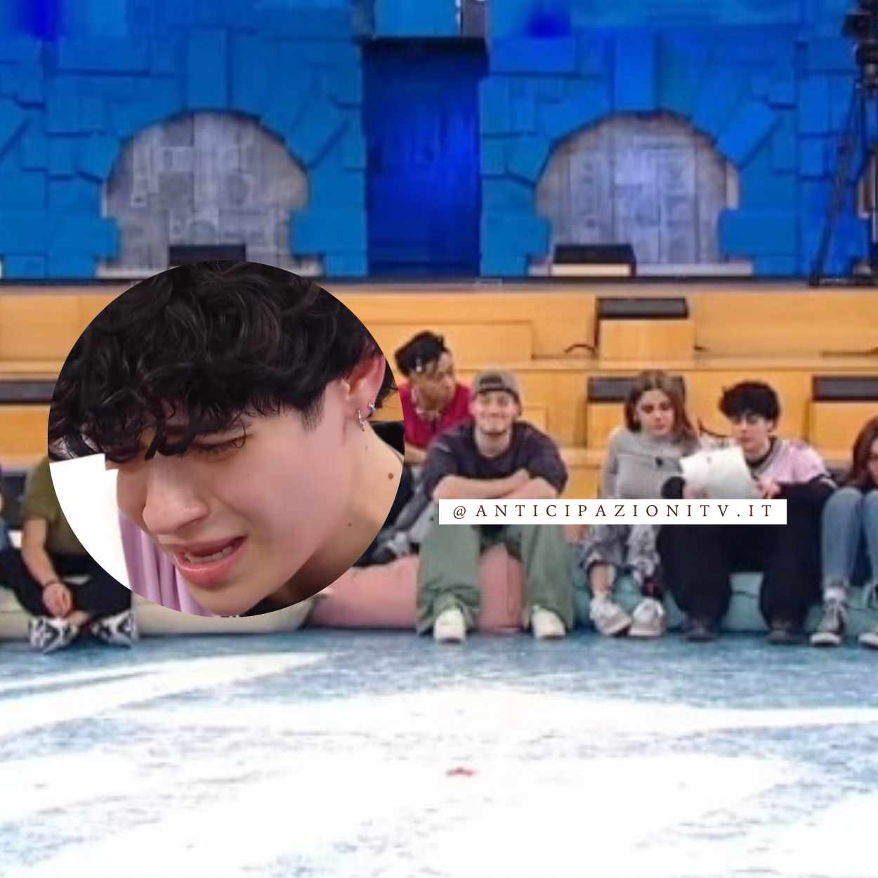 Senza Cri in lacrime ad Amici: la cantante racconta la sua crescita e la felicità di vivere il suo sogno musicale.