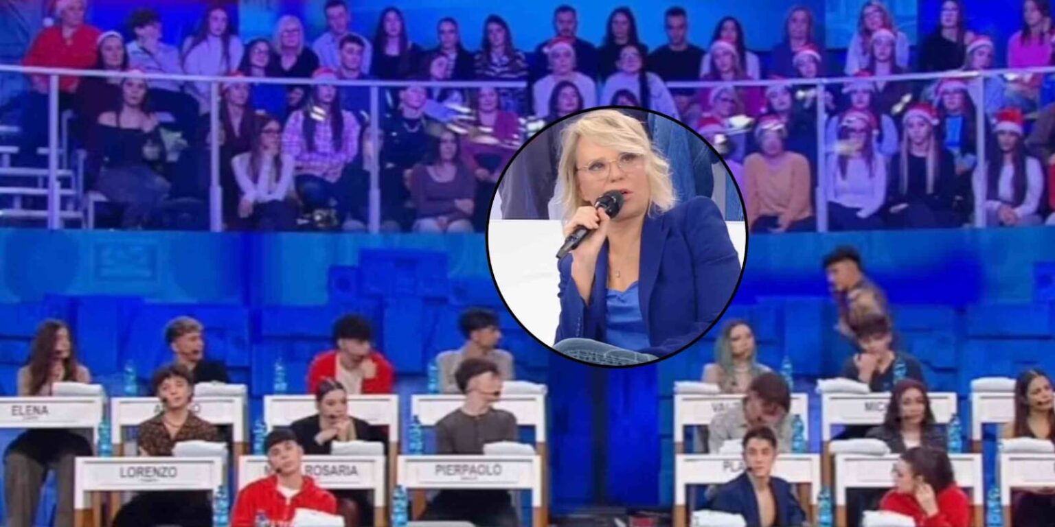 Anticipazioni Amici 25 puntata 11 gennaio 2026: sfide, gara cover, maglia sospesa e tensioni tra docenti.