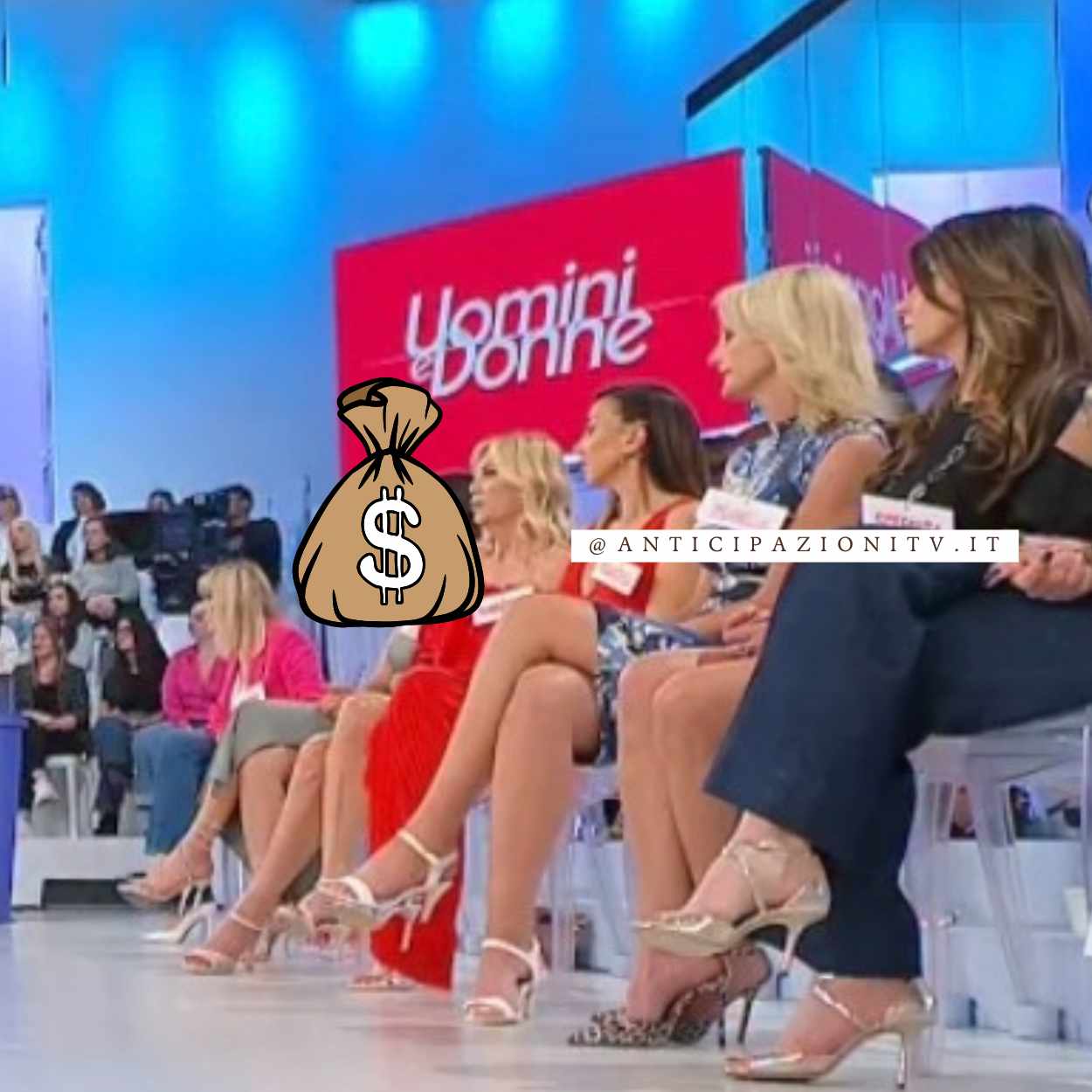 Uomini e Donne, dama del Trono Over chiede soldi per rilasciare un'intervista