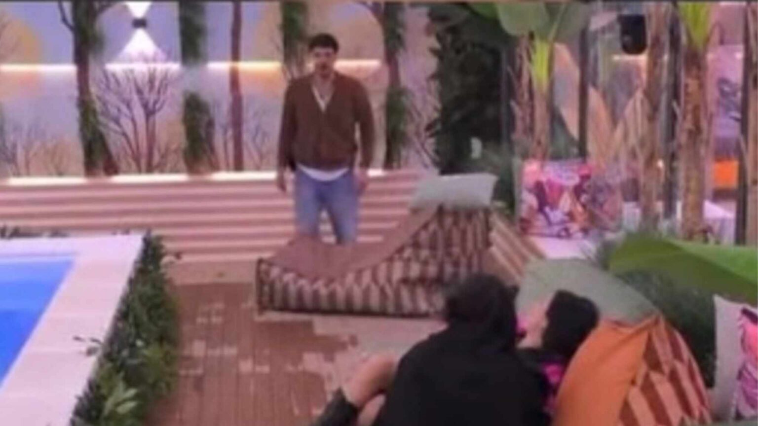 Federica Petagna al Grande Fratello durante una lite con Lorenzo Spolverato.