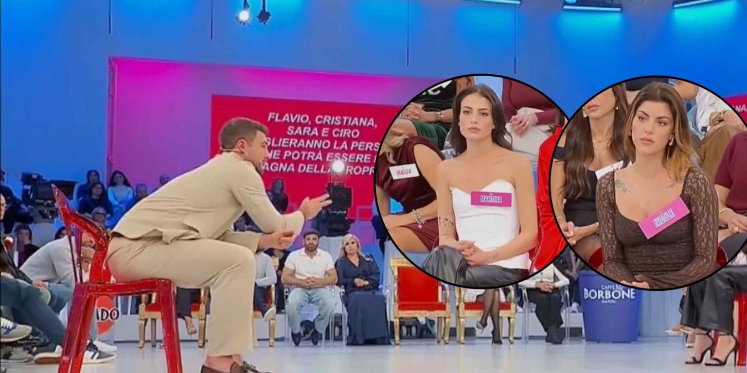 Sedie rosse in studio a Uomini e Donne durante una scelta