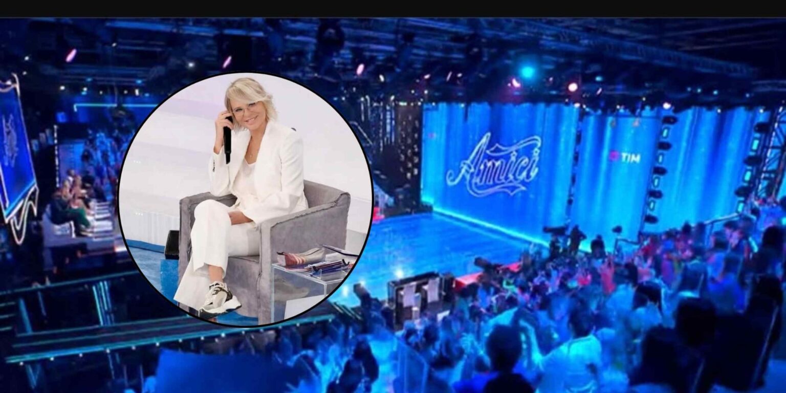 Grafica del Serale di Amici con sedie dei giudici illuminate