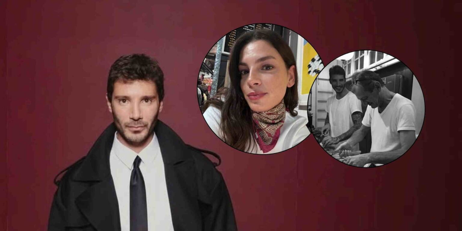 Stefano De Martino commosso alla chiesa di San Michele durante i funerali di Enrico De Martino con amici e familiari