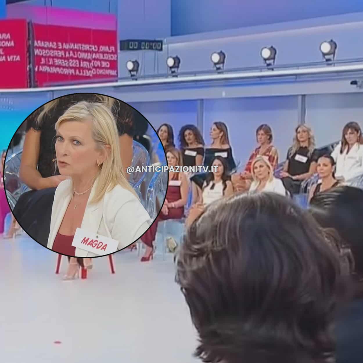 Uomini e Donne, registrazione 28 ottobre 2025: scontri tra dame e cavalieri, baci tra Agnese e Roberto e tensioni nel trono classico