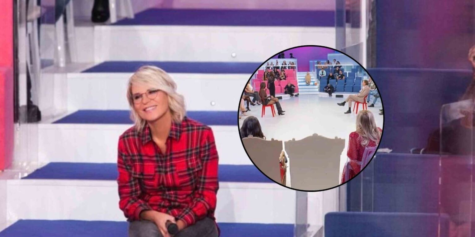 Studio di Uomini e Donne agli Elios di Roma con sedute e luci pronte per le registrazioni 2026 dopo la pausa natalizia.