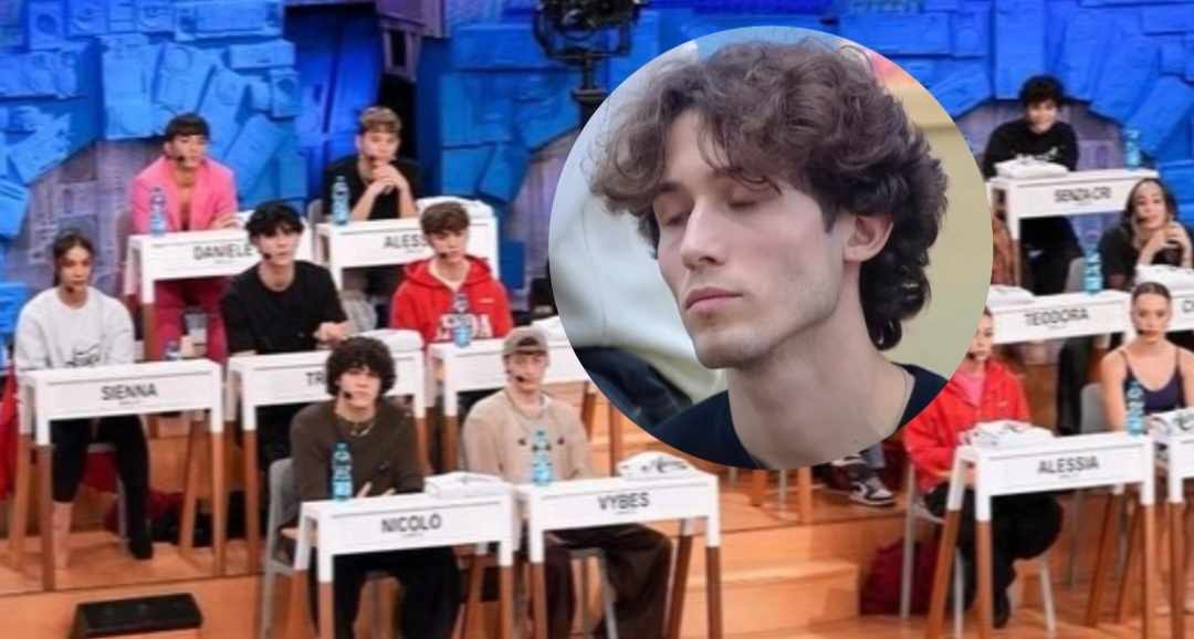 Uno scatto di Diego Lazzari e dei banchi di Amici 24