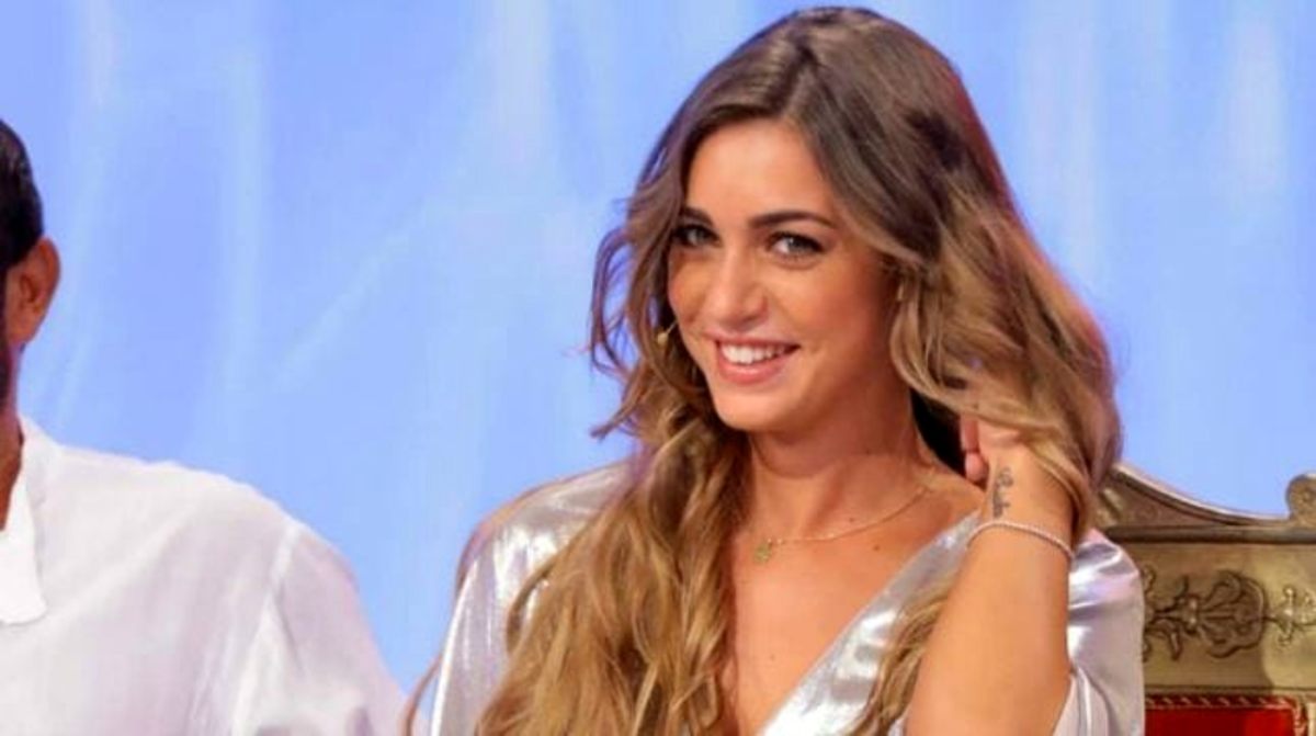 Uomini e Donne anticipazioni, Sara Tozzi è tornata con l'ex? L'ex tronista racconta come stanno le cose