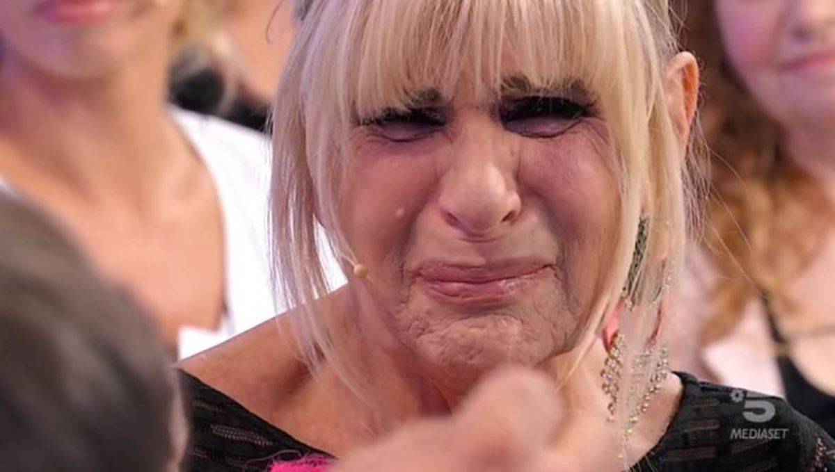 Uomini e Donne, anticipazioni trono classico 7 ottobre 2019: Gemma ha un malore