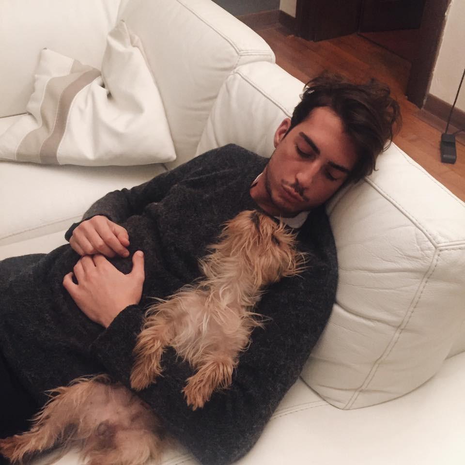 Uomini e Donne gossip, spunta il nome dell'amante di Oscar: lui replica così a Eleonora