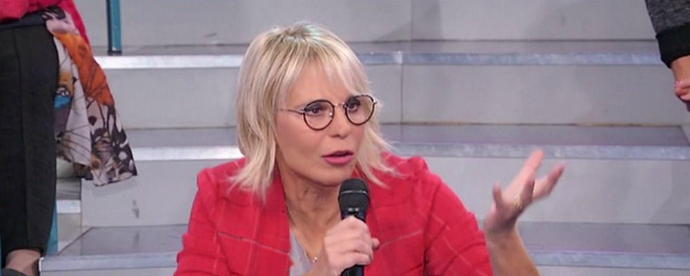 Uomini e Donne anticipazioni: malore durante la sfilata del trono over