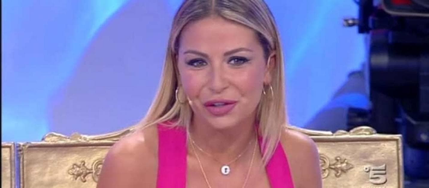 Uomini e Donne news, volano parole grosse tra Sabrina Ghio e Giorgia Lucini