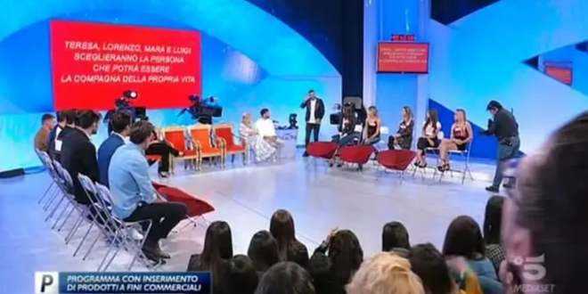 Uomini e Donne news: una famosa tronista lascia il compagno e fa un gesto durissimo