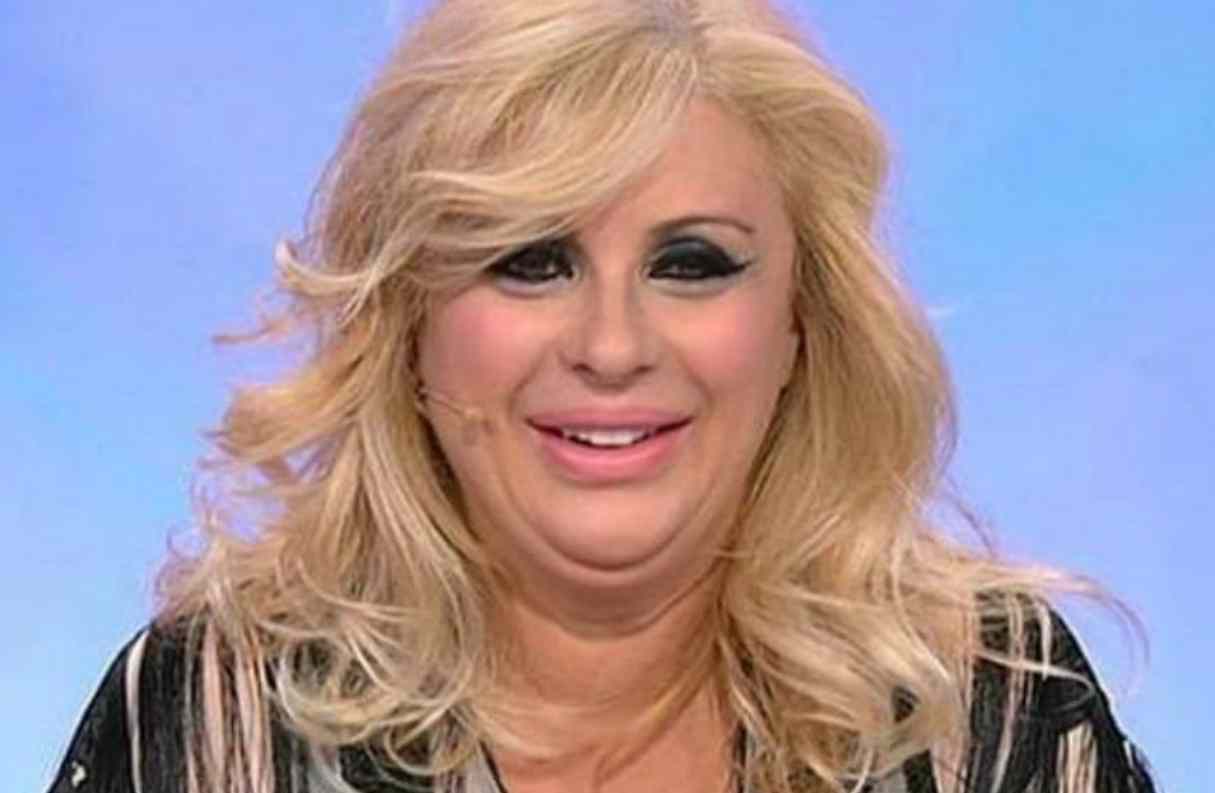 Uomini e Donne gossip, Tina Cipollari entusiasta: "Ecco come la dieta mi sta cambiando la vita!"