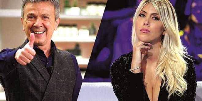 Grande Fratello Vip 4, il web contro gli opinionisti: "Scaldano solo la poltrona"