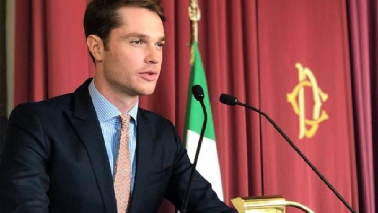 News Uomini e Donne, Marco Cartasegna sbarca in Parlamento: l'orgoglio dell'ex tronista