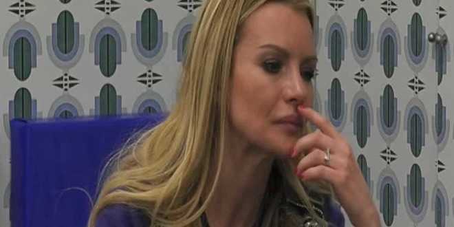 Grande Fratello Vip 4: Licia Nunez crolla dopo il faccia a faccia con Imma Battaglia