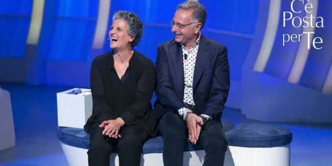 C'è Posta per te 2021, Paolo Bonolis regala una crociera a Francesca