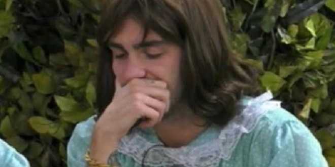 Grande Fratello VIP 5: gli autori fanno piangere Tommaso Zorzi