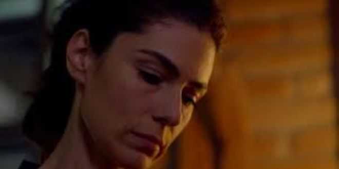 Luce dei tuoi occhi anticipazioni 29 settembre 2021, Emma nasconde un segreto?