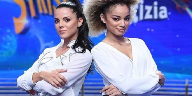 Striscia la Notizia, Shaila e Mikaela lasciano: un'ex allieva di Amici diventa velina?