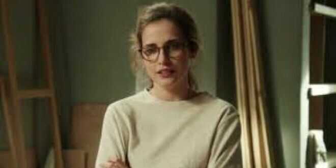 Un altro domani anticipazioni dal 25 al 29 luglio 2022, Julia spopola in un video sul web