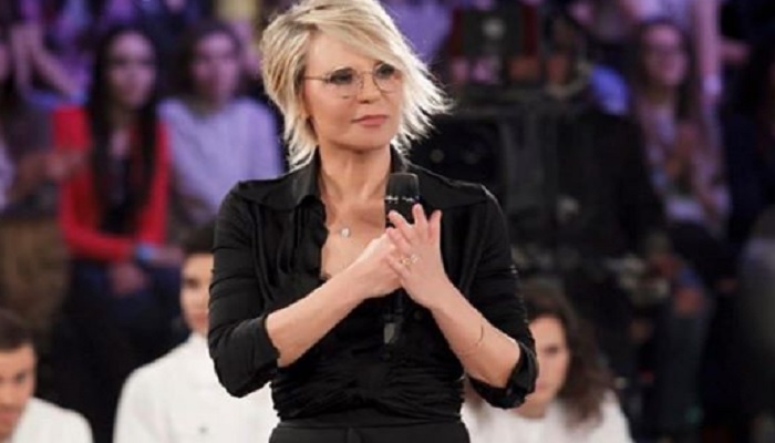 Uomini e Donne, le sorprendenti dichiarazioni di Maria De Filippi sui troni