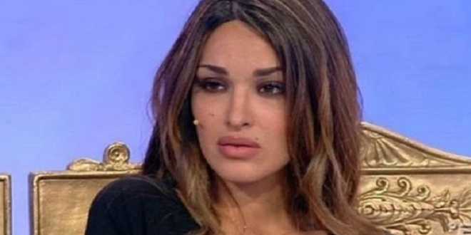 Uomini e Donne news: Rosa Perrotta umilia un fan dopo un semplice apprezzamento