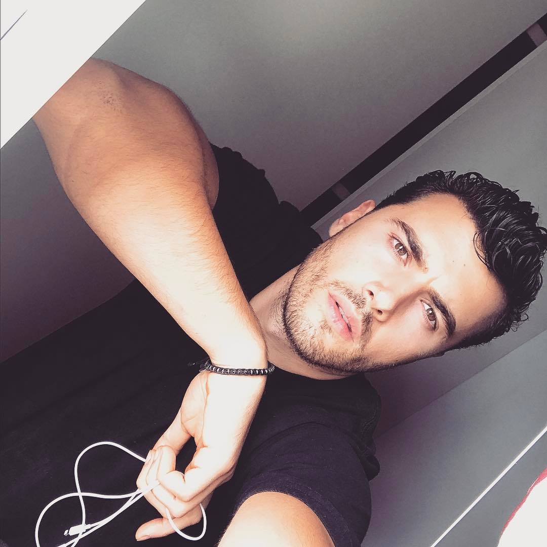 Uomini e Donne, il passato oscuro del nuovo tronista Alessandro: dal riformatorio alle cucine australiane